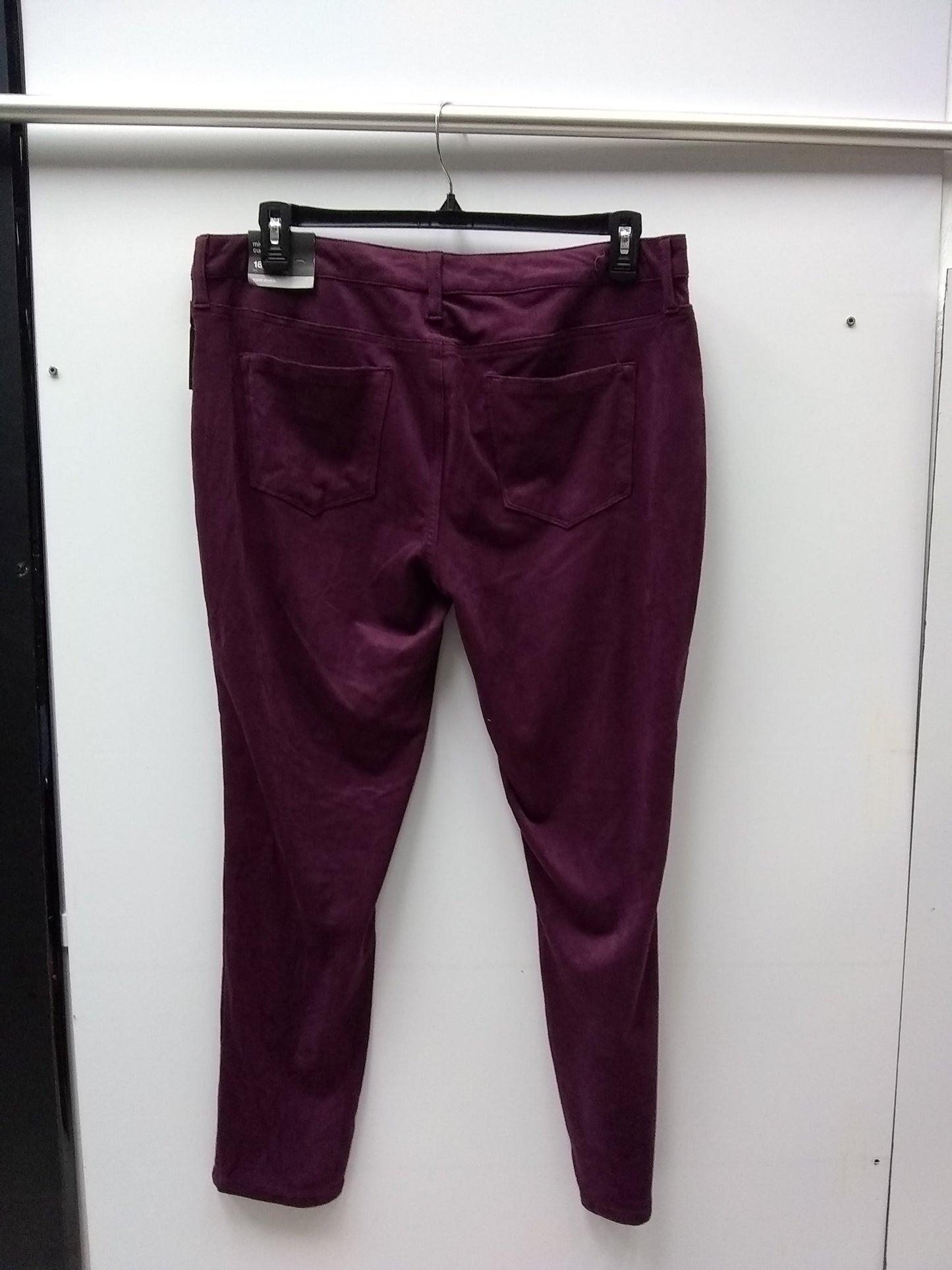 Mossimo Women's Mid-Rise Curvy Skinny Pants Caber Solid 18