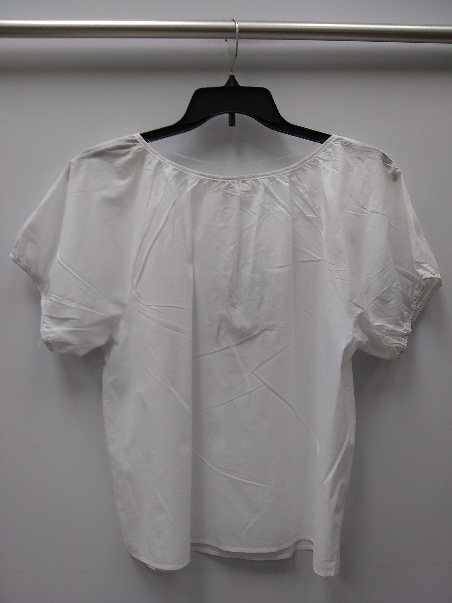 UNIVERSAL THREAD EMBROIDERED NECK BLOUSE WHITE/BLUE X