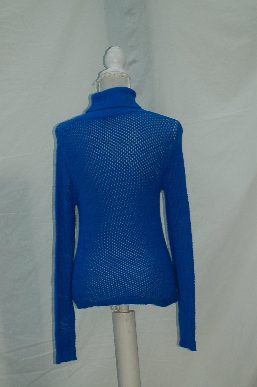 BAR III OPEN KNIT TURTLENECK BLUE M -NEW WITHOUT TAG 10592