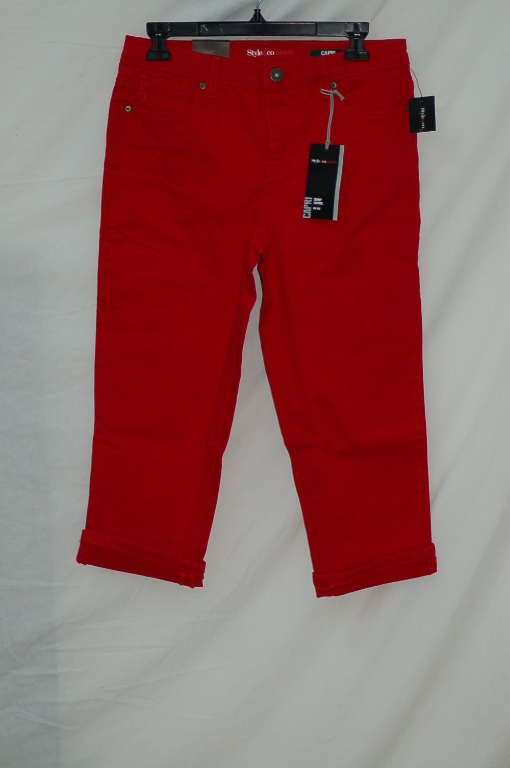 Style Co Petite Tummy Control Capris New Red Amore 8P