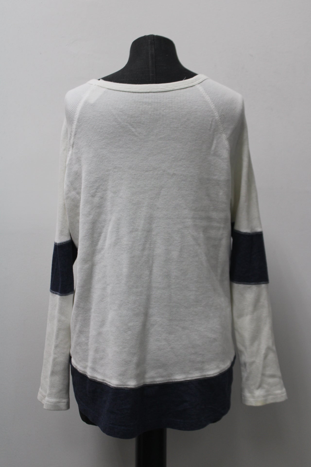 Retro Brand Women's Top White L Pre-Owned