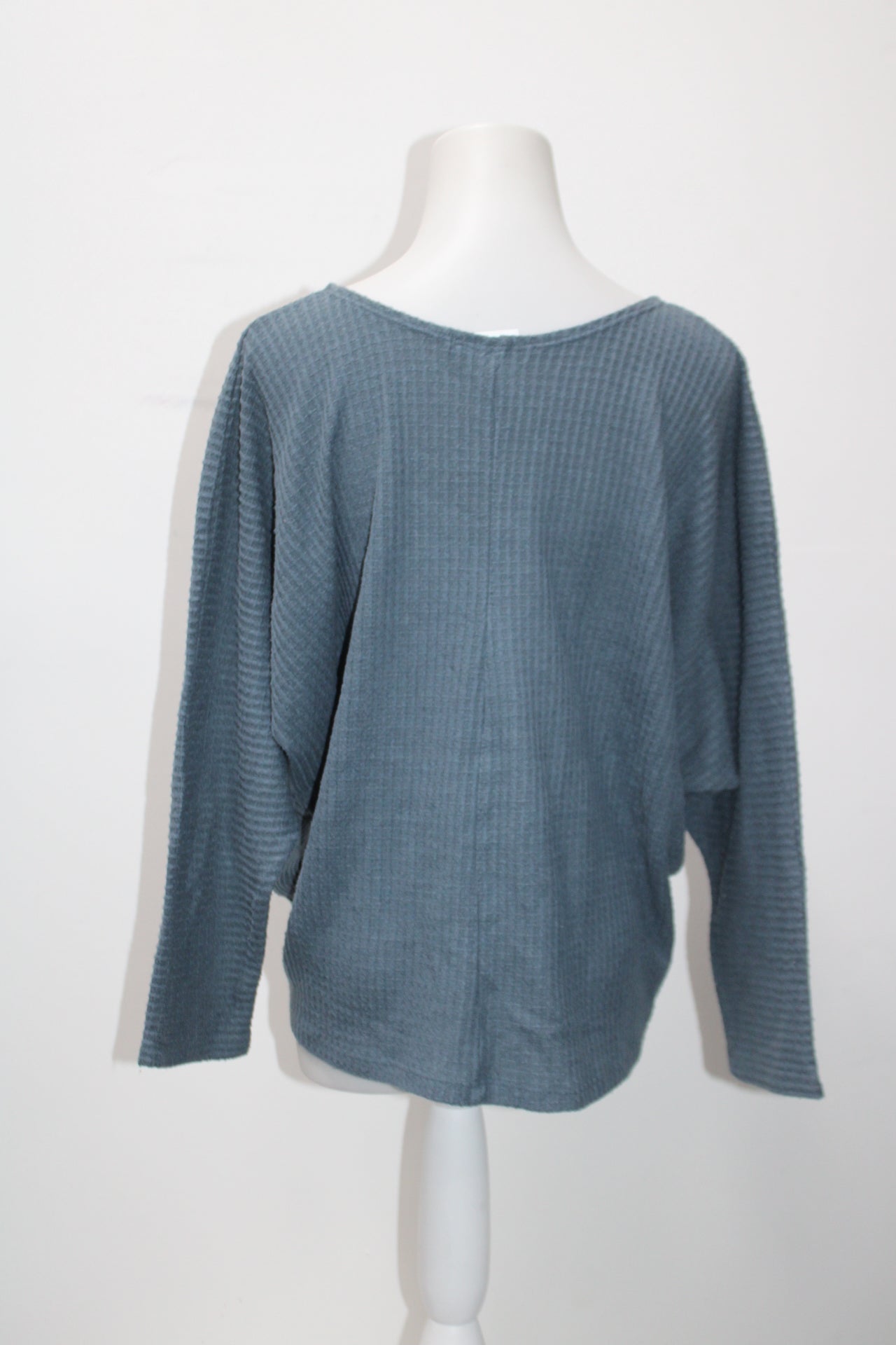 Kim & Cami Women's Top Blue M Pre-Owned