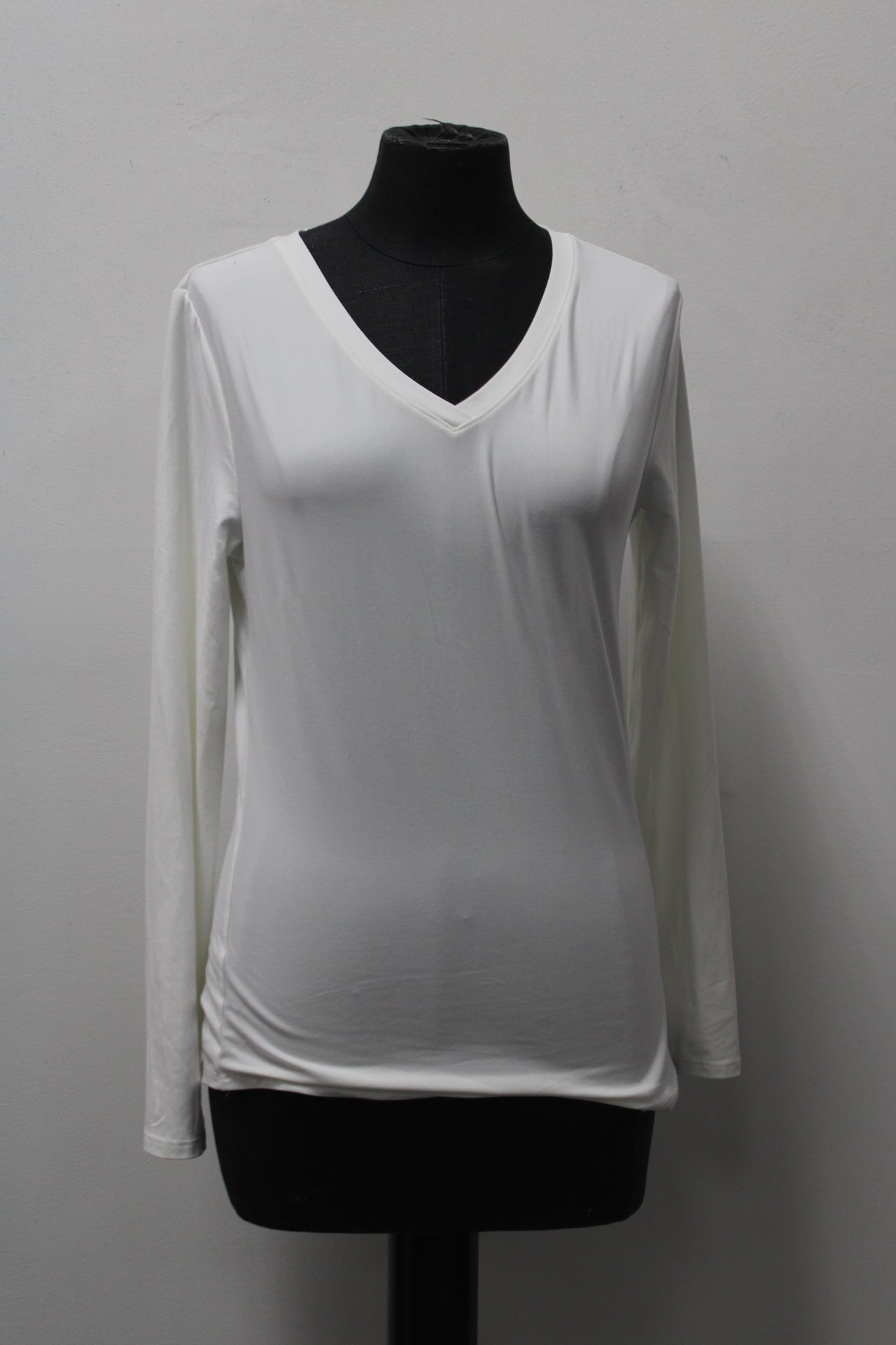 No Boundaries Women's Top White L Pre-Owned