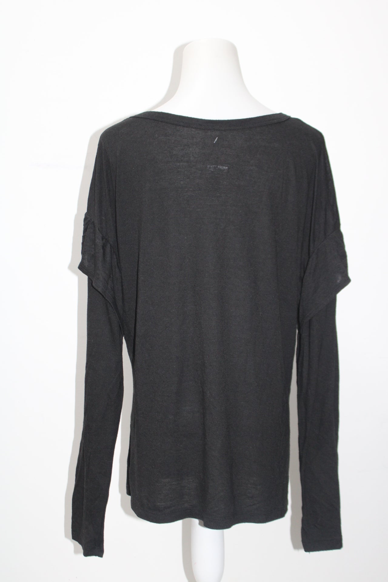 Time and Tru Women's Top Black L Pre-Owned