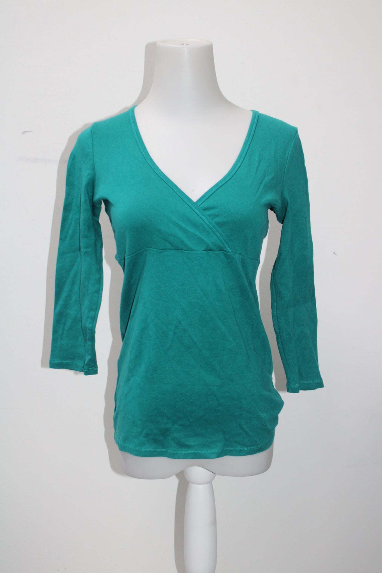 Tee shop Women's Top Green M Pre-Owned