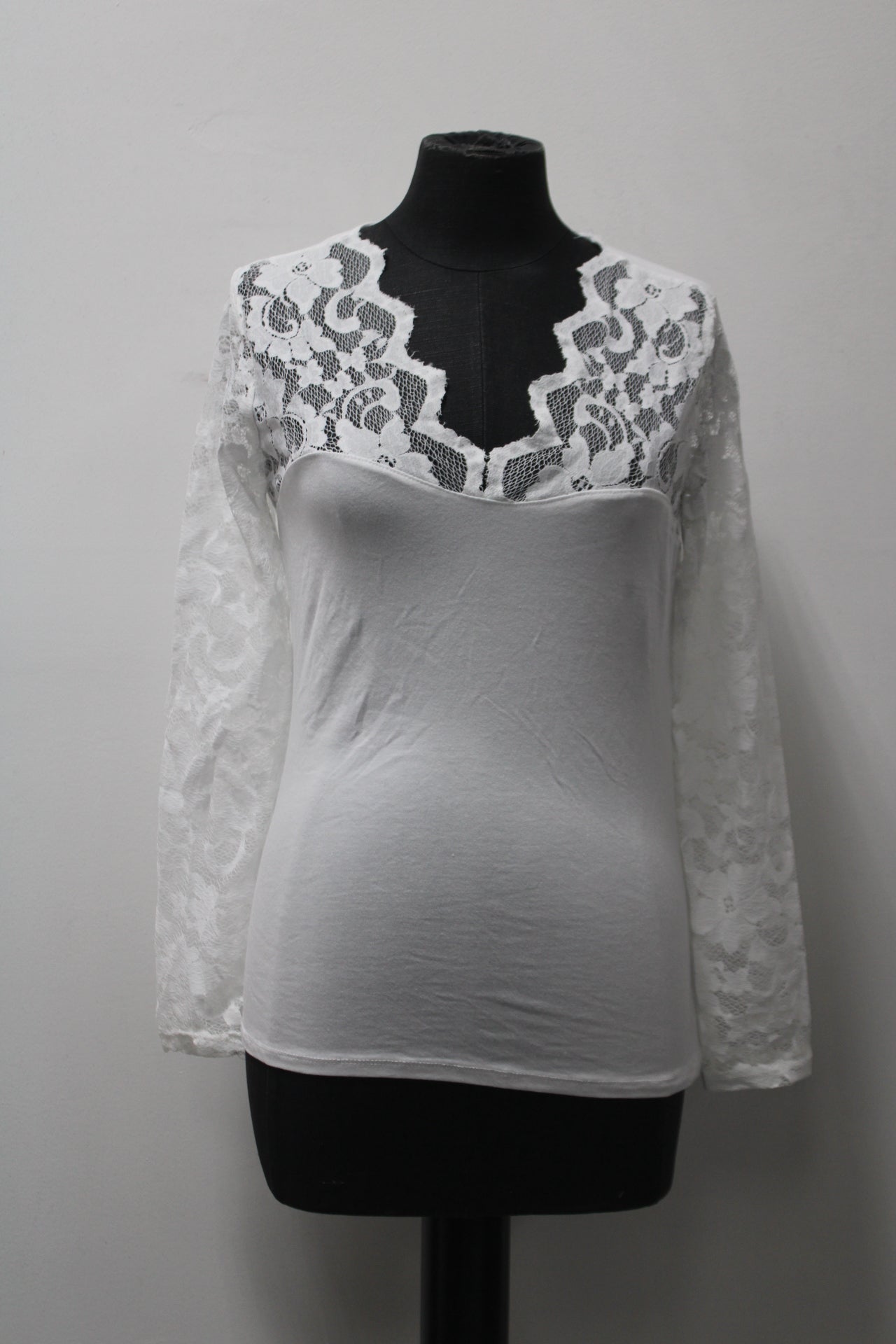 Ambiance Women's Top White L Pre-Owned