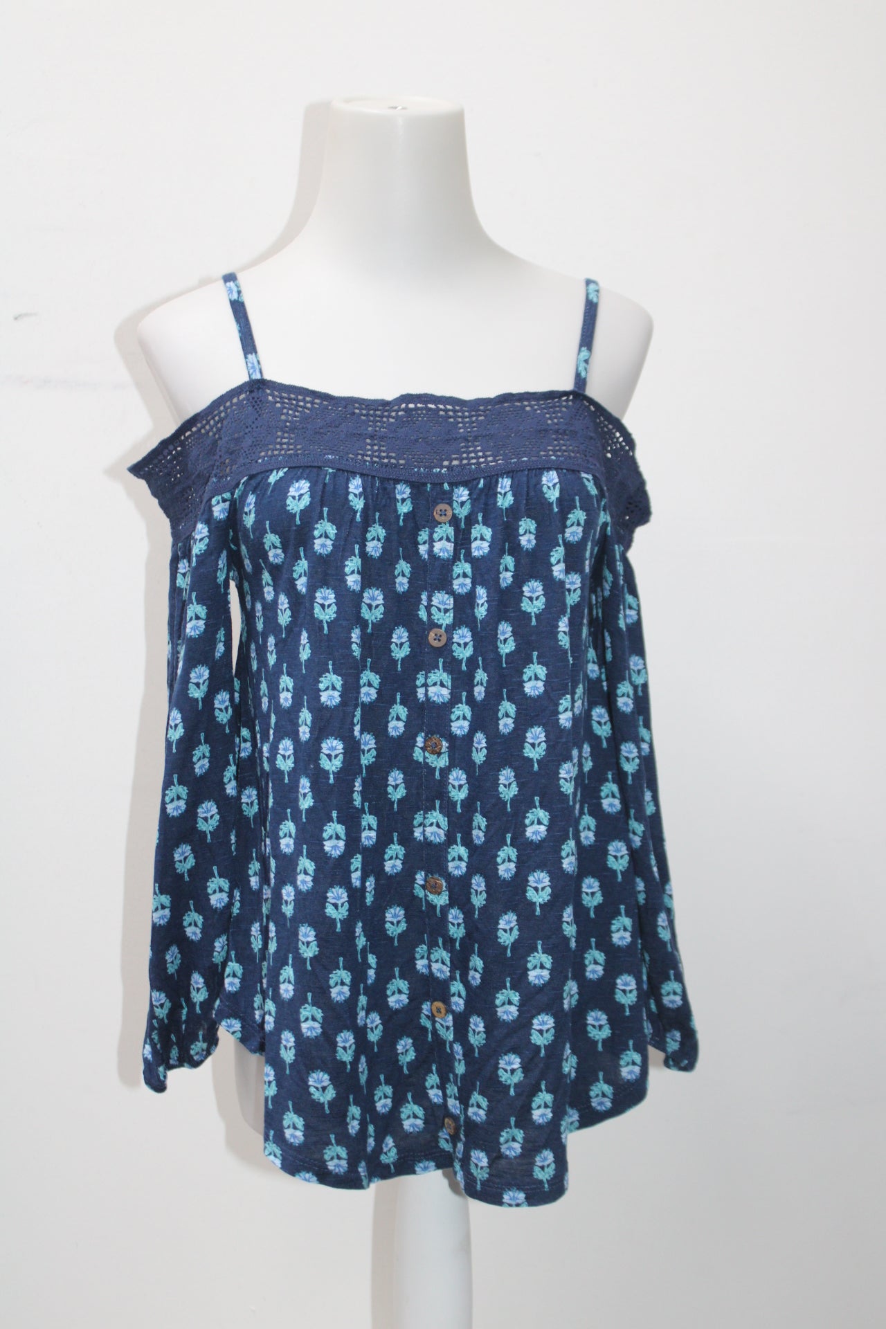 Aeropostale Women's Top Blue M Pre-Owned