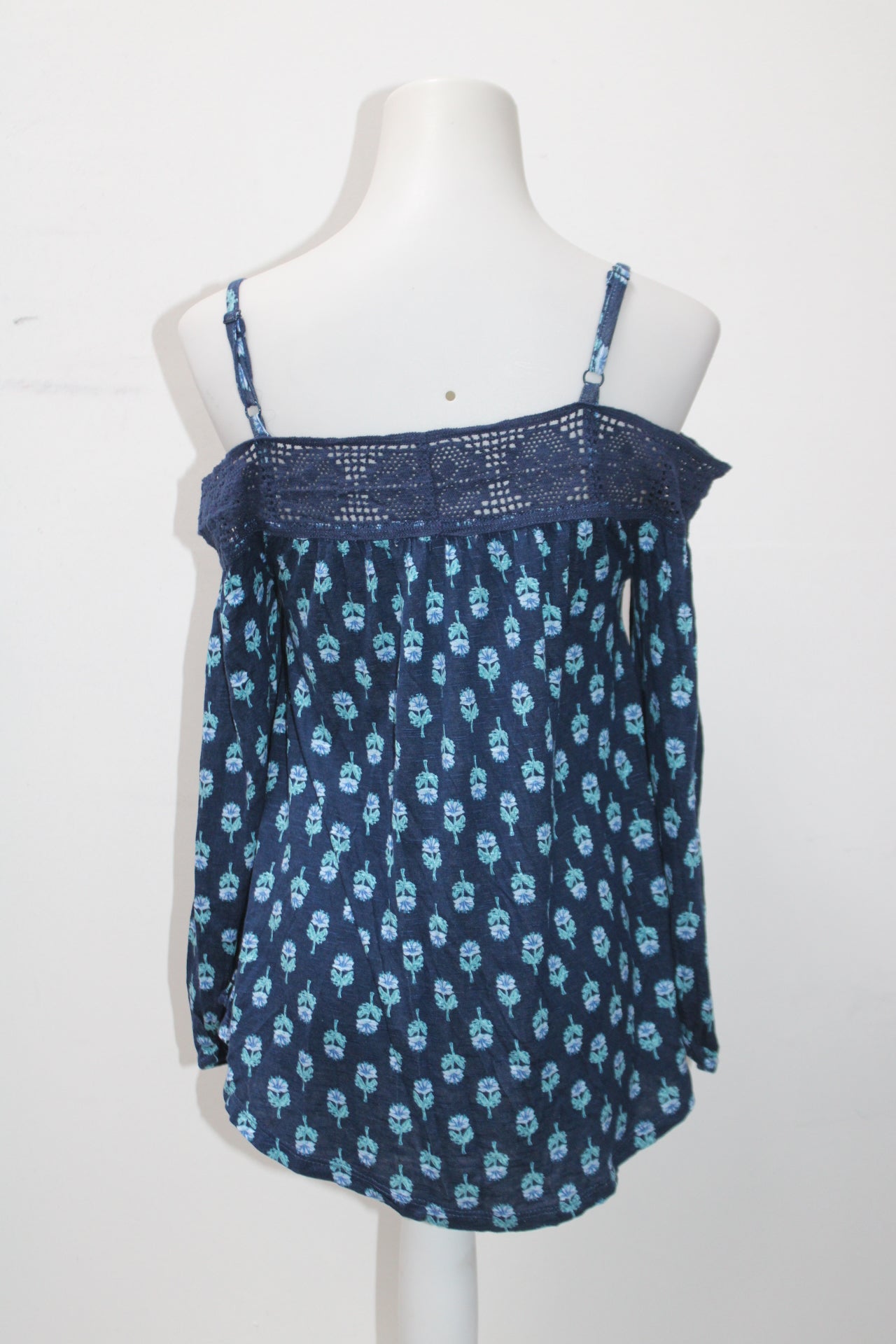 Aeropostale Women's Top Blue M Pre-Owned