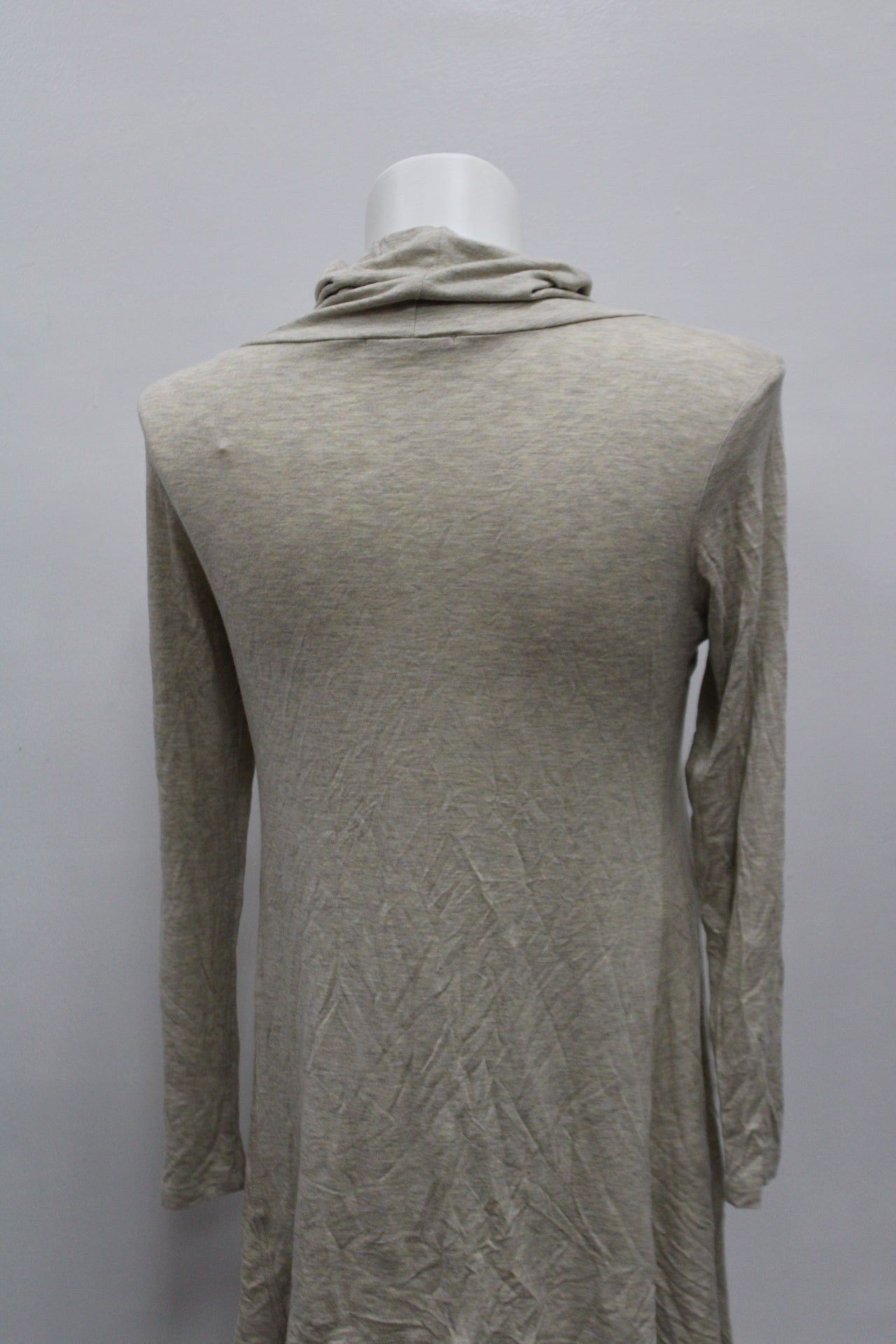 Kim & Cami Women Cowl Neck T-Shirt, Cream, Medium - Pre-Owned 1014UA3C