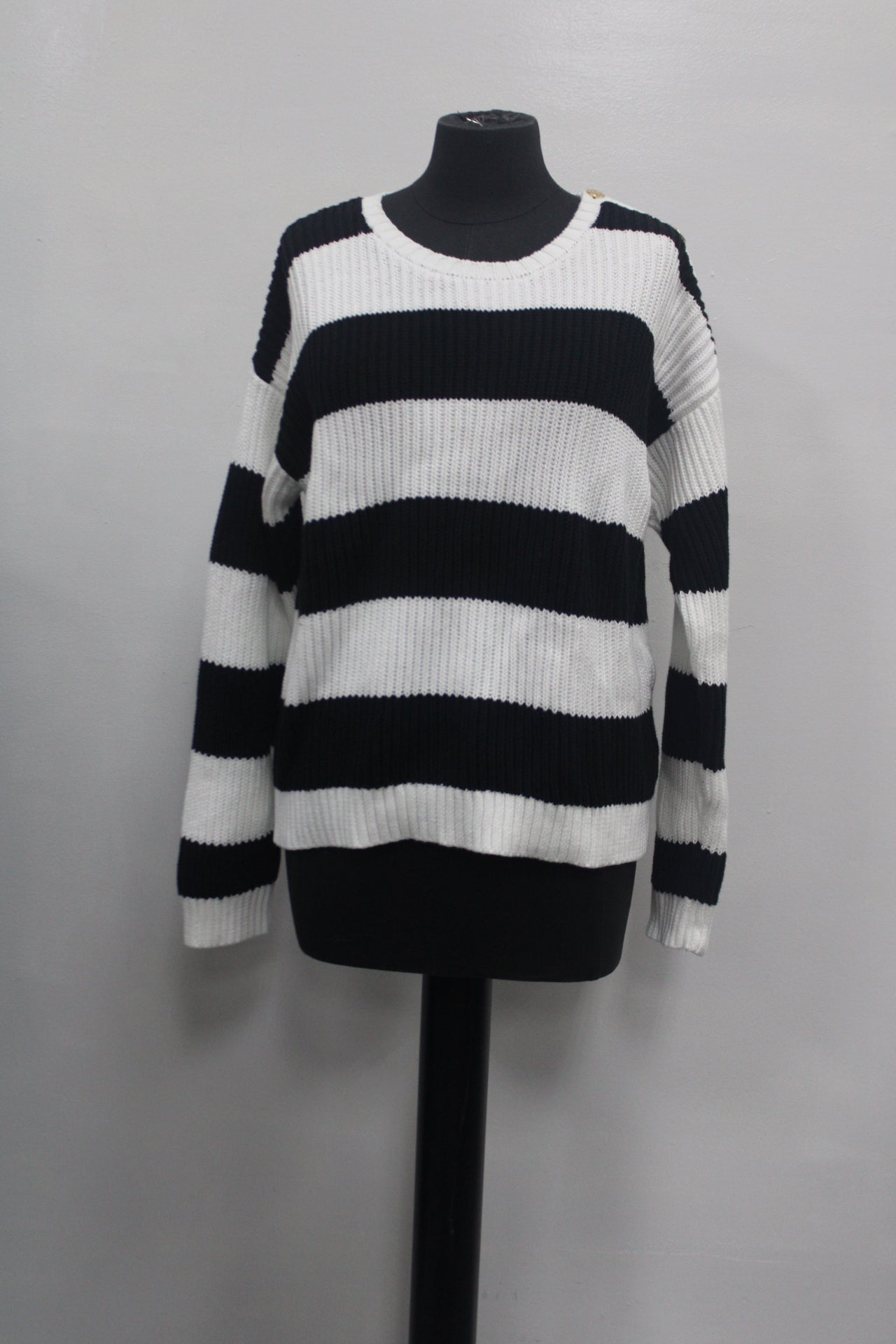 Lauren Ralph Lauren Women Striped Sweater, Black, PM-  NEW WITHOUT TAG 14815