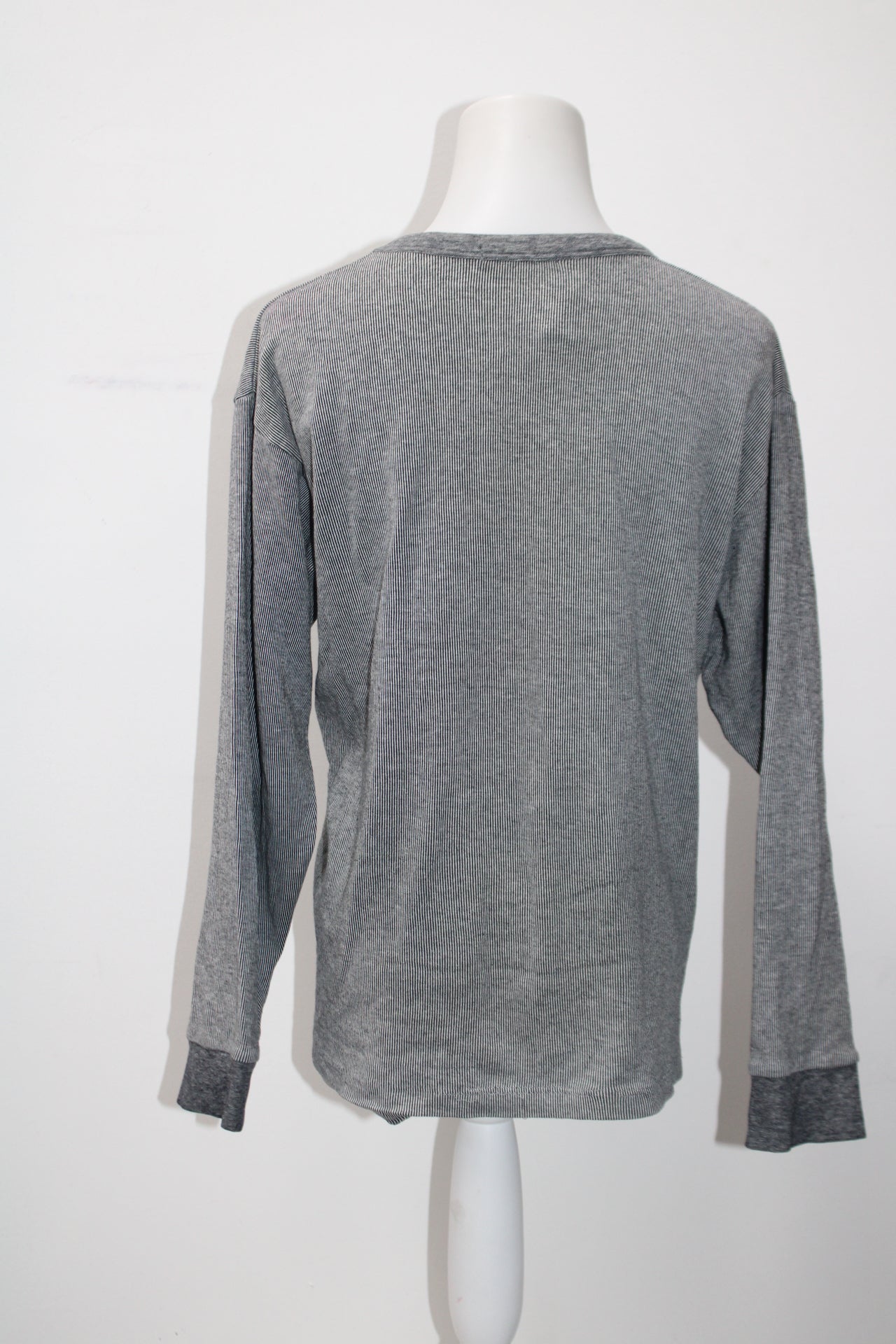 Bendiniao Women's Top Gray M Pre-Owned