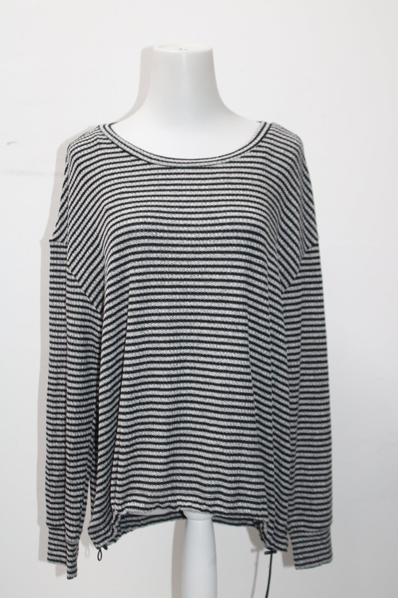 C  Women's Top Gray M Pre-Owned