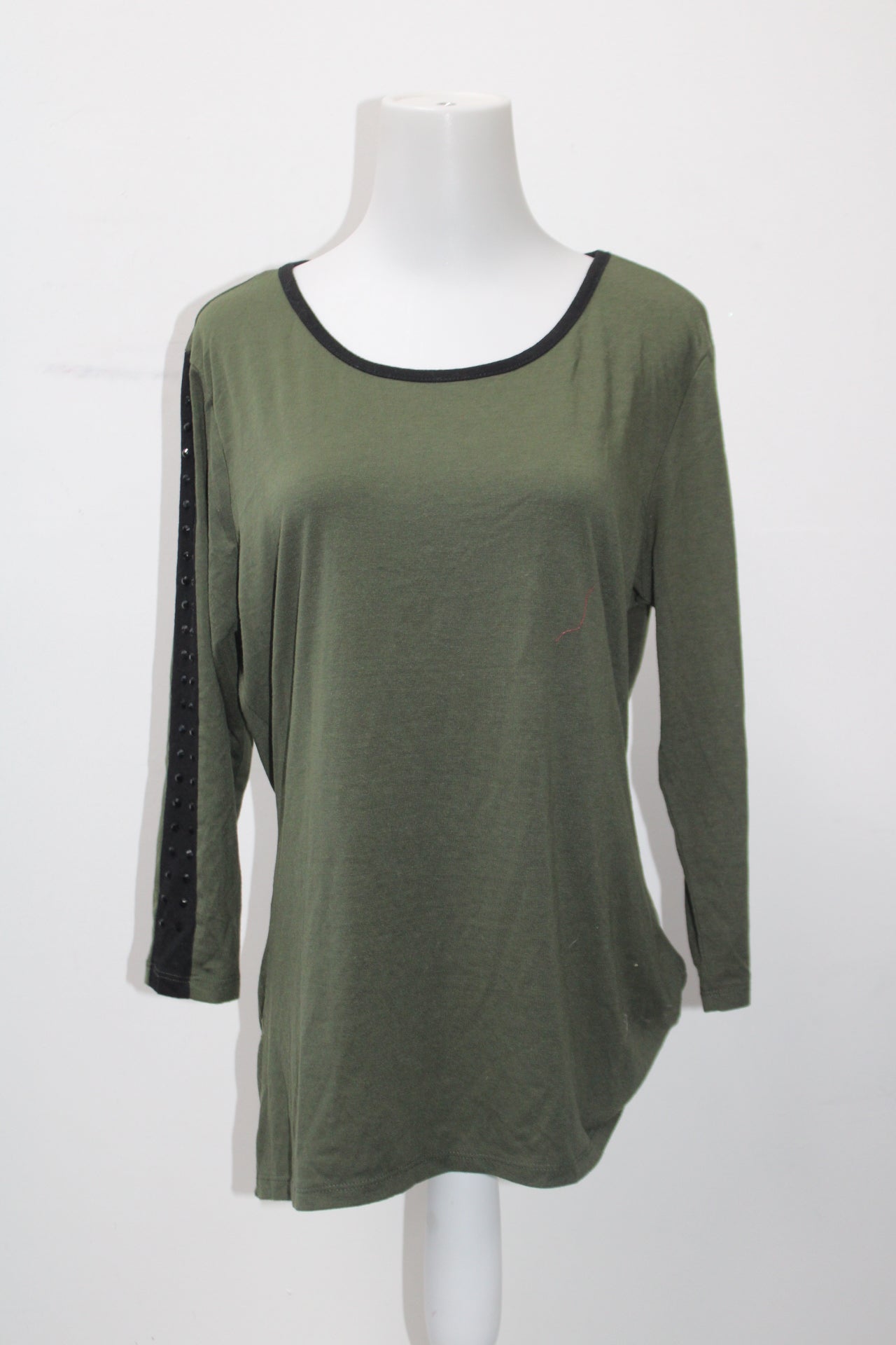 Allie & Rob Women's Top Green M Pre-Owned