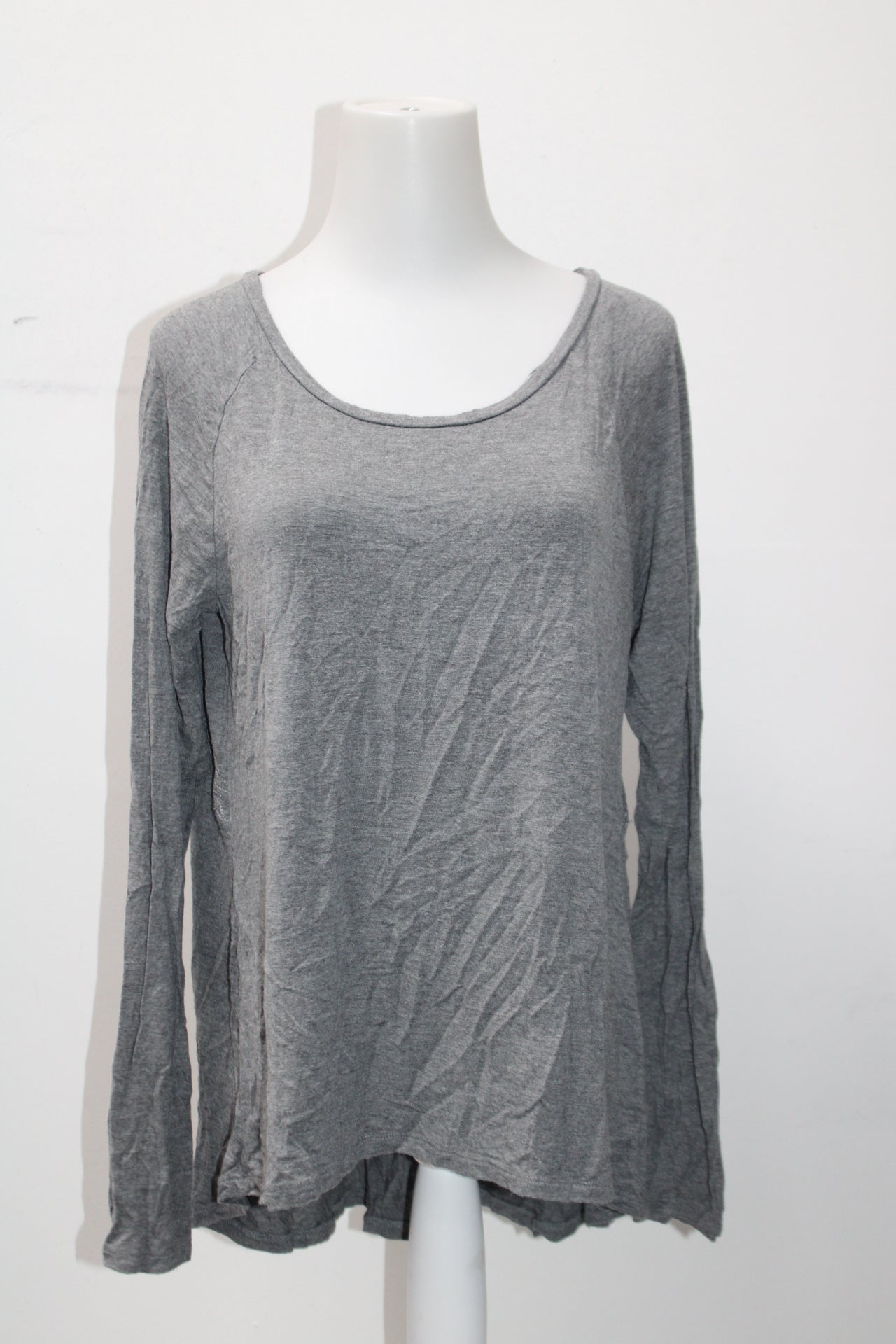 Cloud chases Women's Top Gray L Pre-Owned