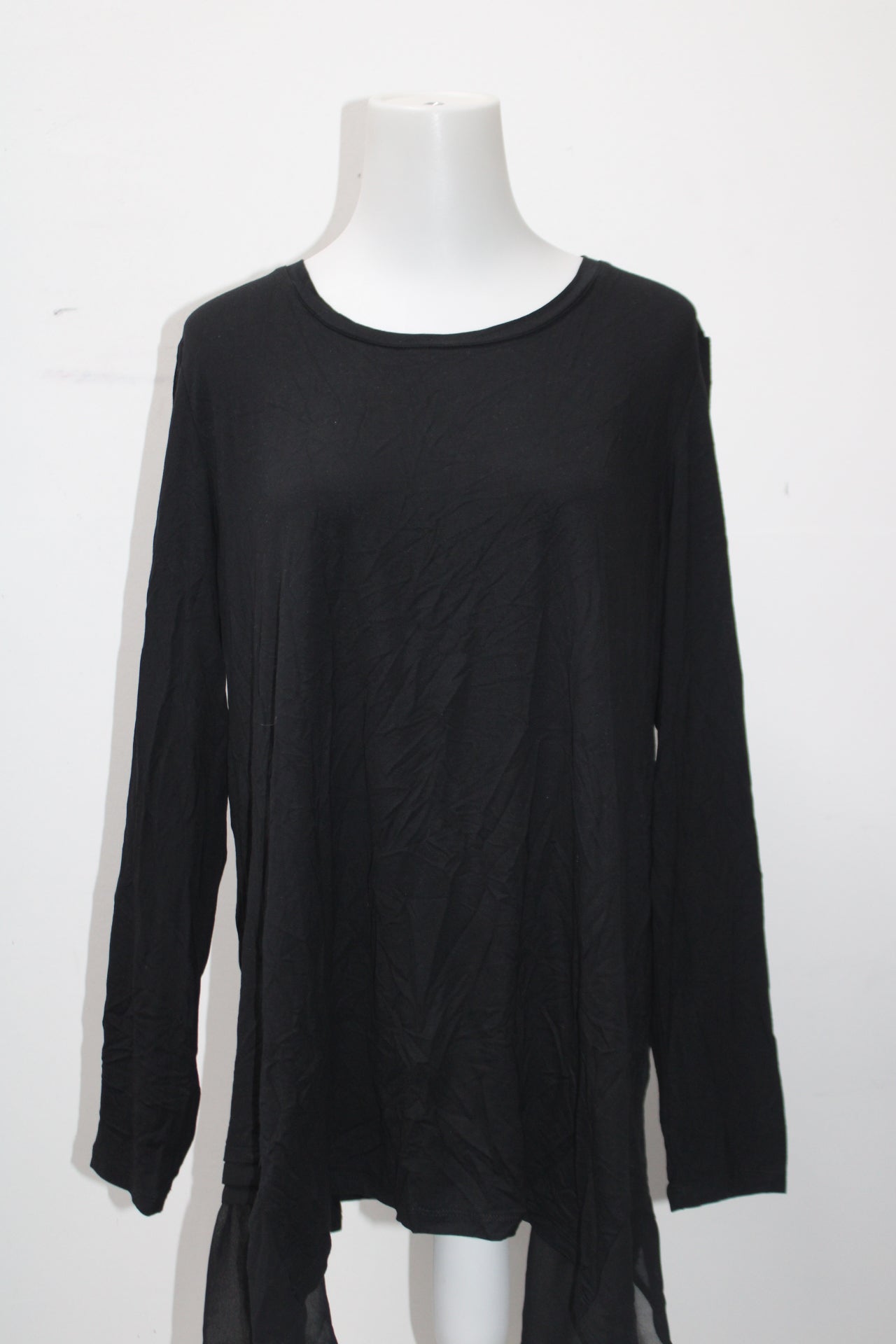 Logo   Women's Top Black L Pre-Owned