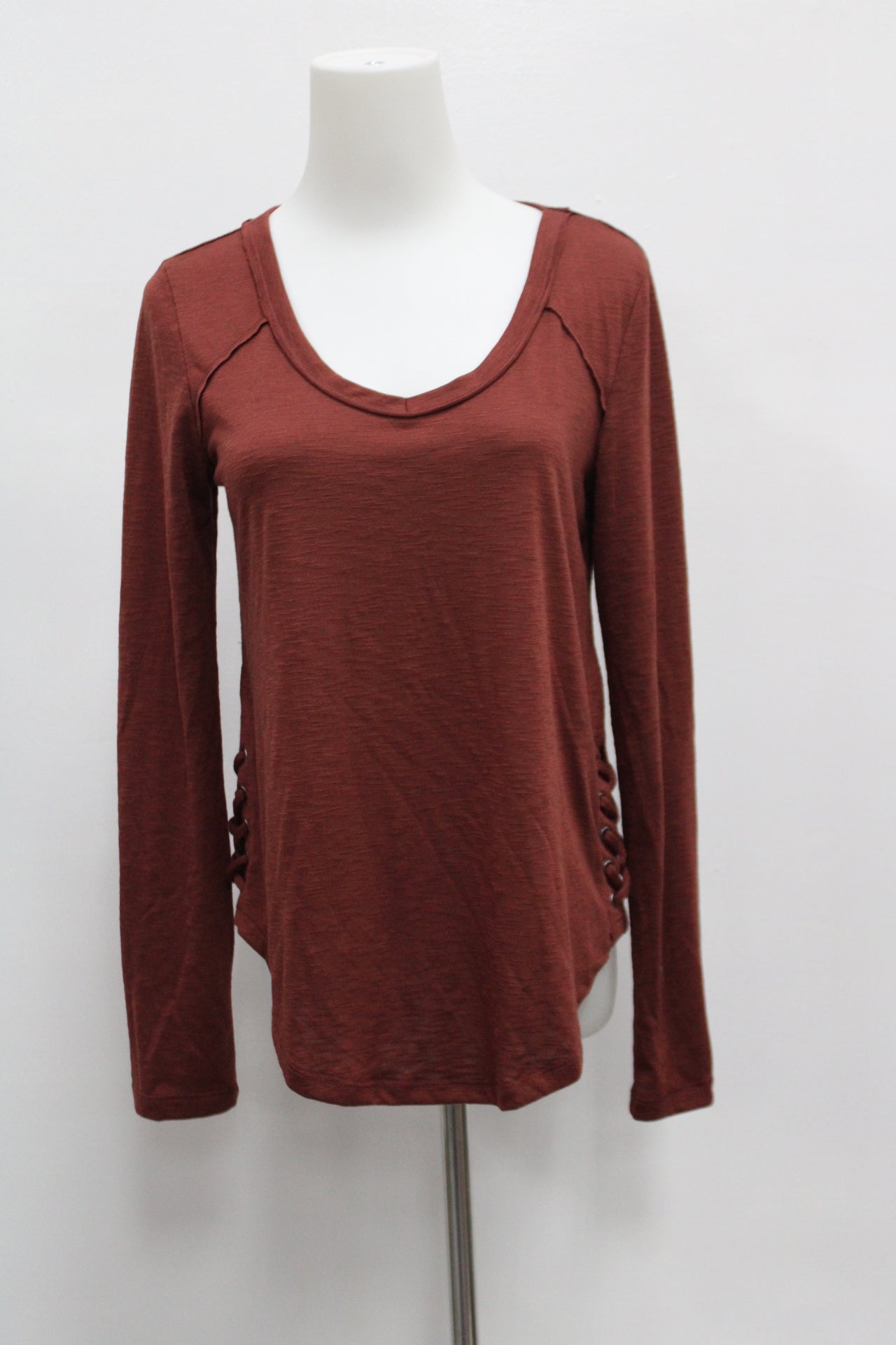 Muda Women Scoopneck T-Shirt, Brown Small - Pre-Owned 1017UA3C