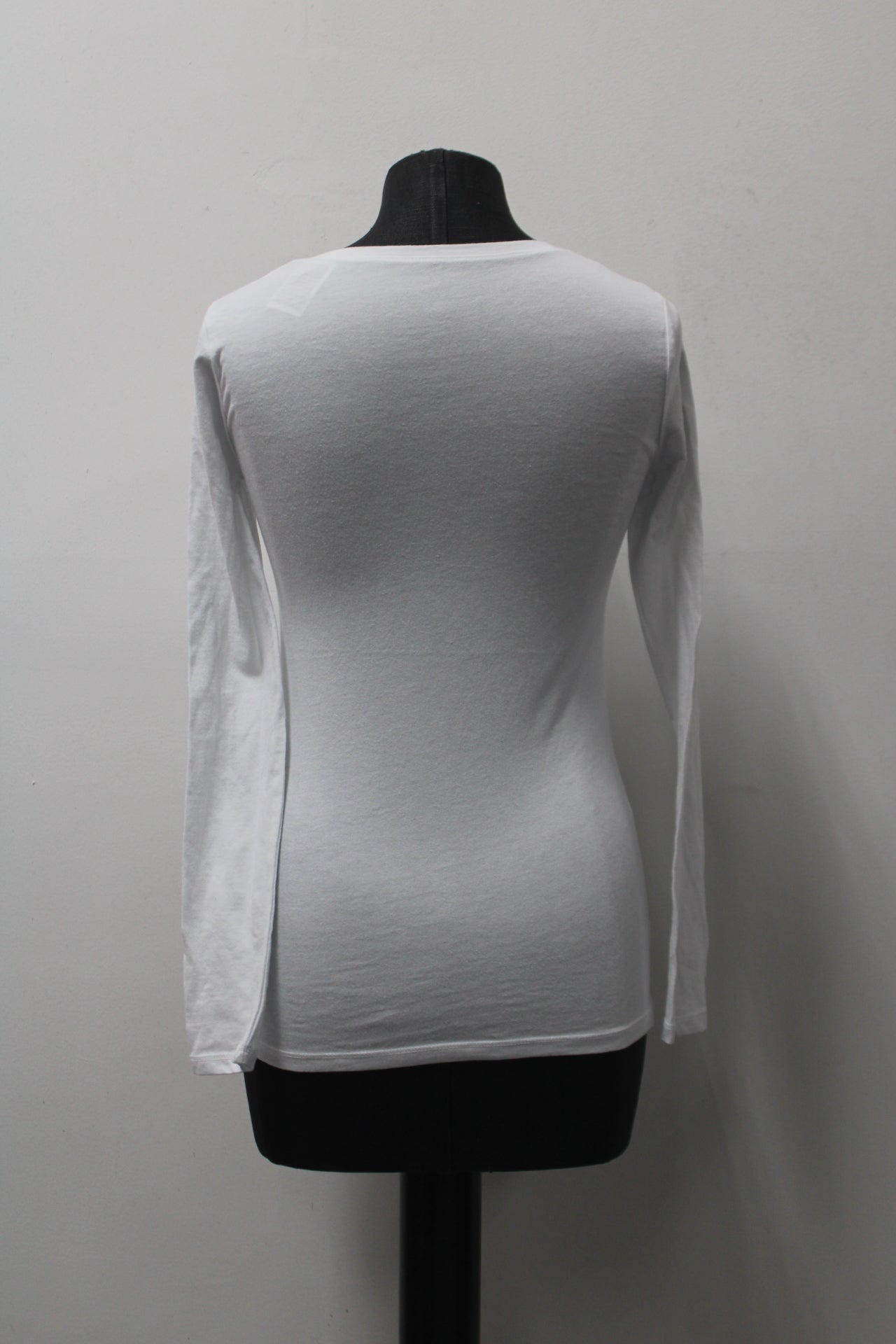 No Boundaries Women's Top White M Pre-Owned