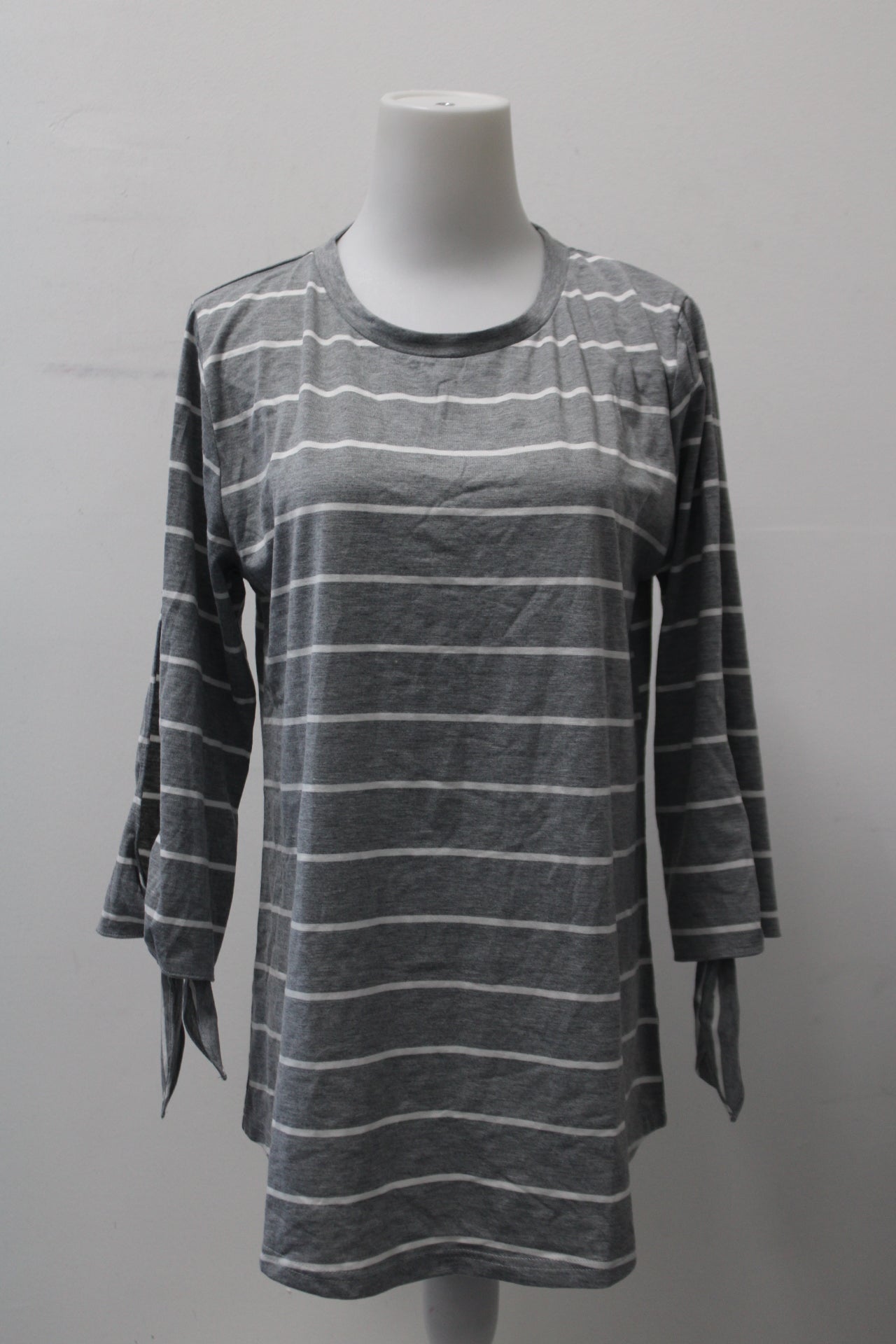 Tickled Tal Women's Top Gray XL Pre-Owned